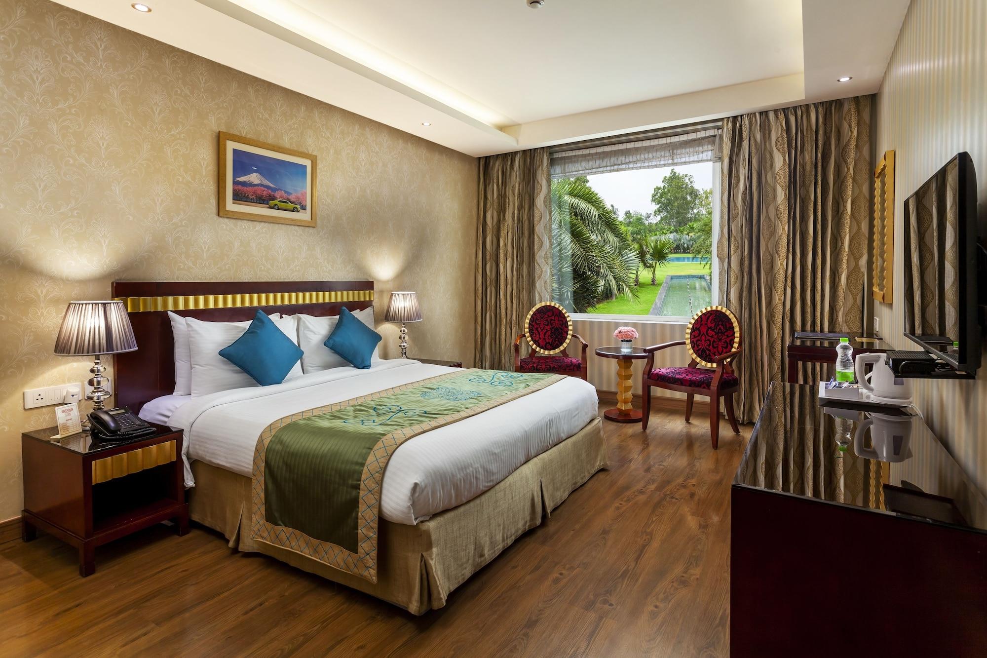 Atrio By Devam Hotel Gurgáon Kültér fotó