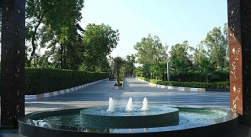 Atrio By Devam Hotel Gurgáon Kültér fotó